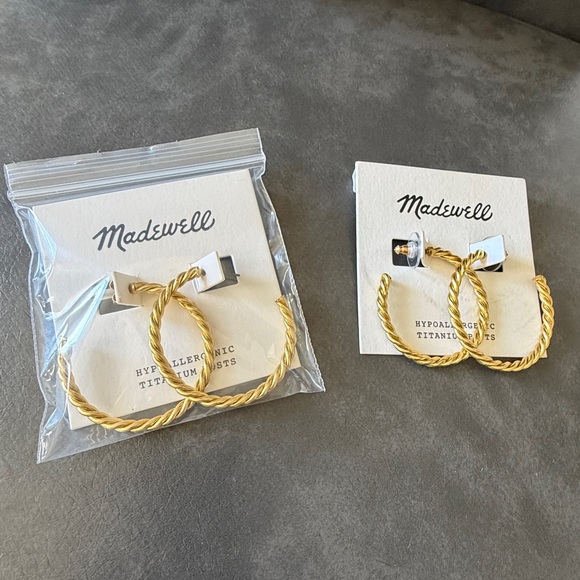 Madewell Puffed Rope Large Hoop Earrings Twisted Gold NWT - Picture 4 of 4